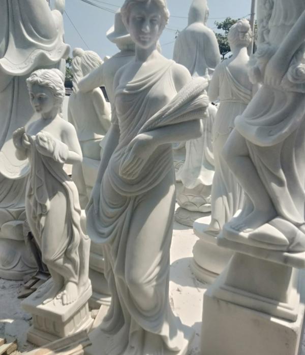 Tượng đá non nước Hai Cô Gái