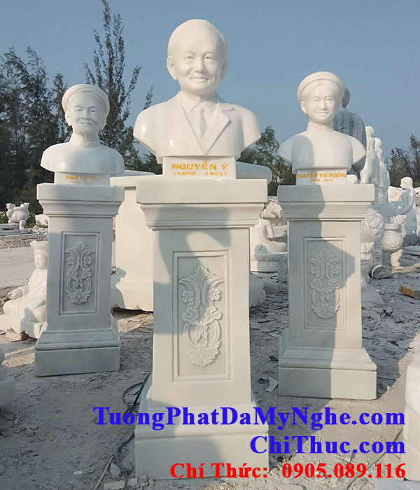 Tượng chân dung đá bằng Non nước