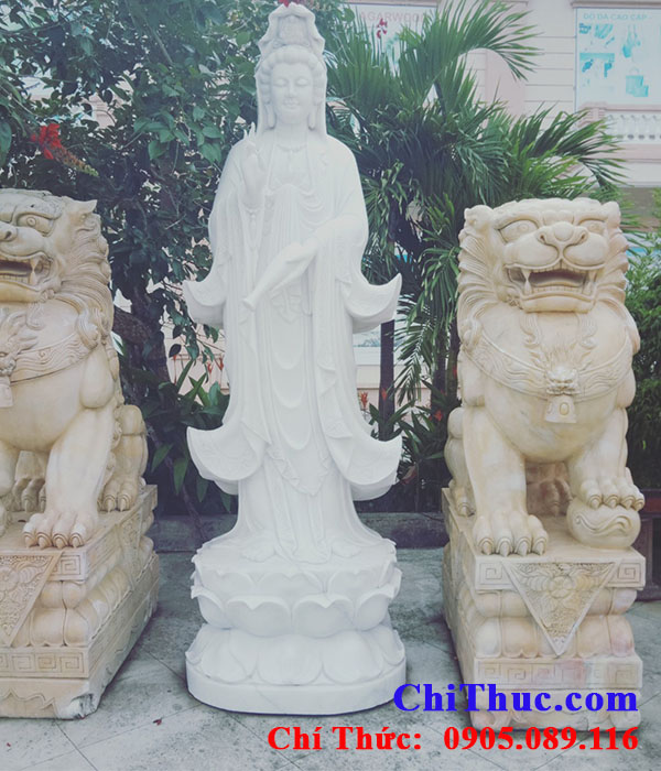 Tượng Phật đá Non Nước