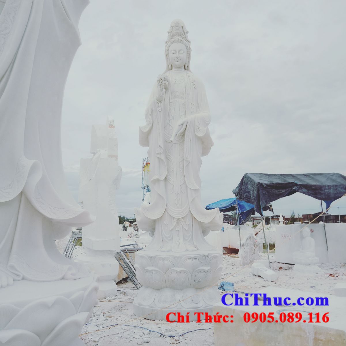 Tượng Phật Quan Âm đá non nước