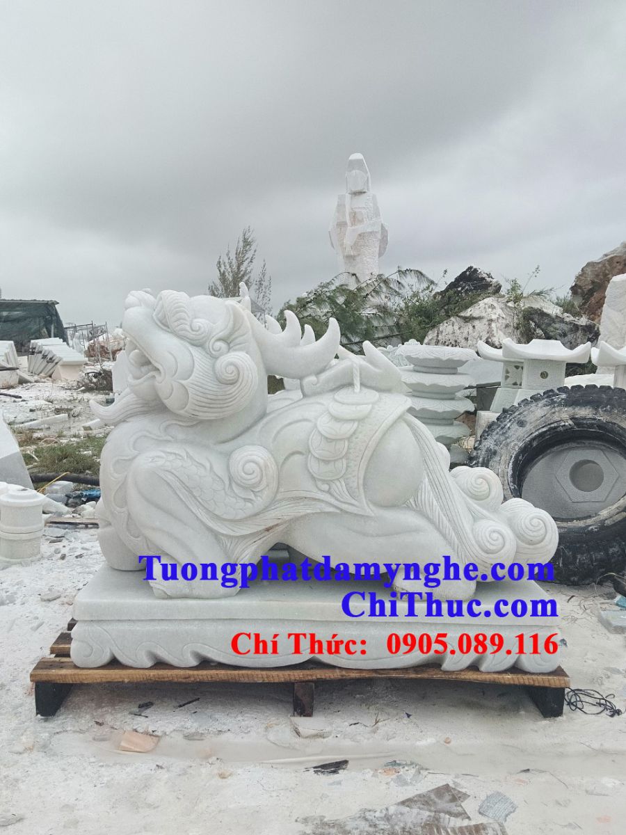 Tùy hưu tượng đá non nước